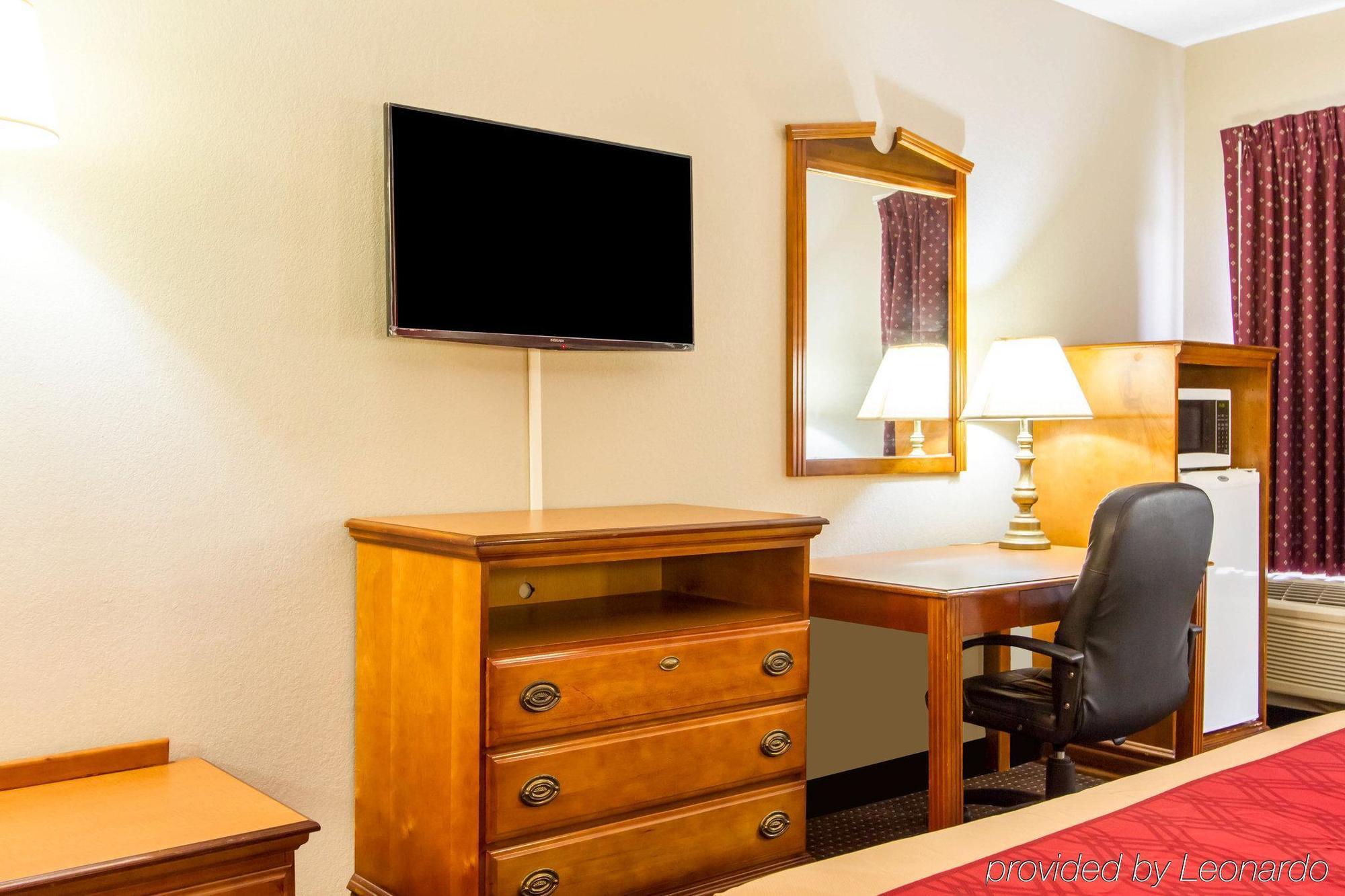 Americas Best Value Inn Opelika Exteriér fotografie