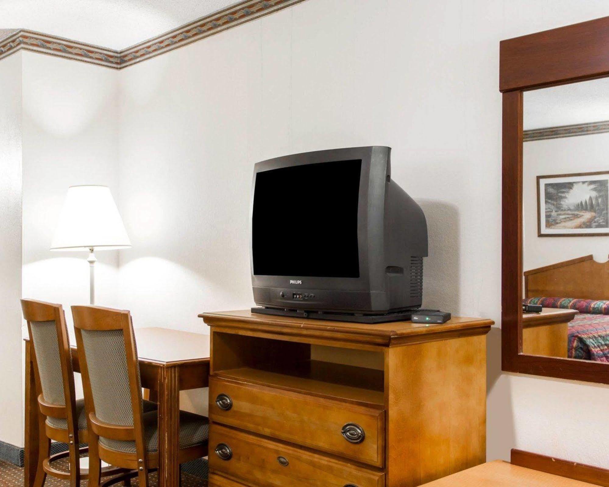 Americas Best Value Inn Opelika Exteriér fotografie