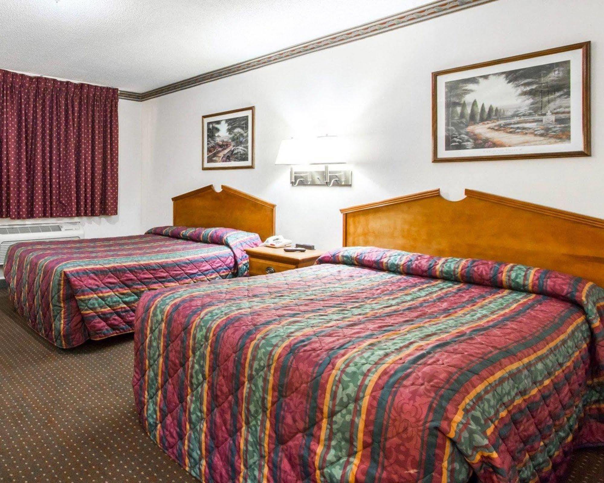 Americas Best Value Inn Opelika Exteriér fotografie